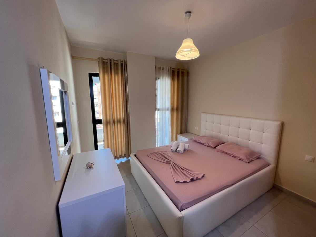 Marinela Apartment Tirana Esterno foto